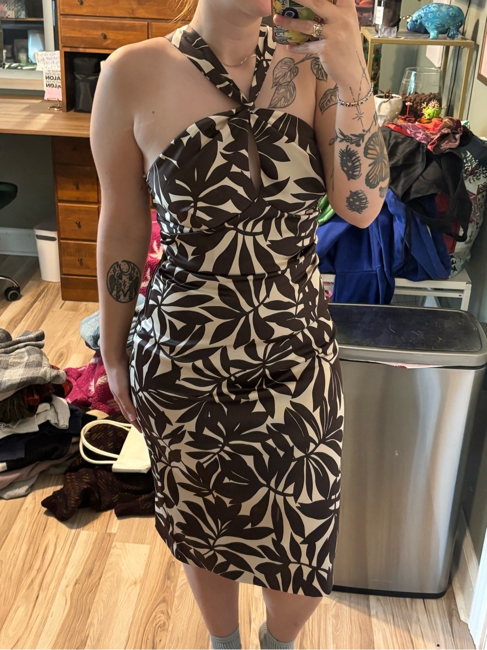 Donna Rico 90d Leaf Print Cut Out Halter Dress